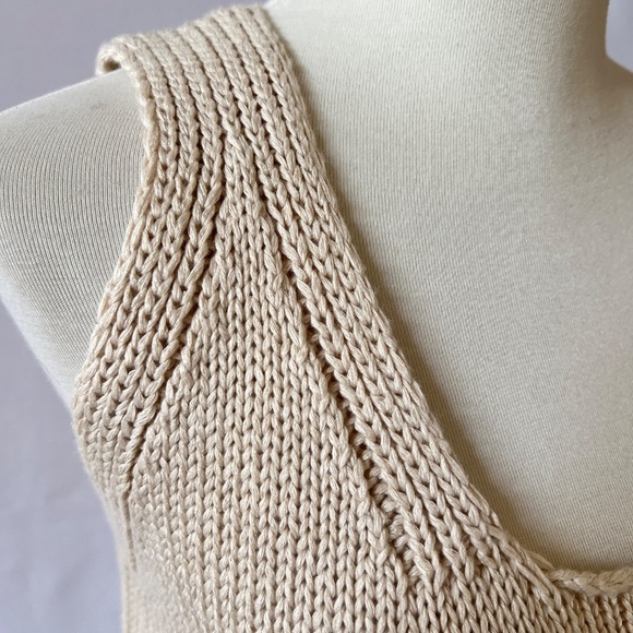 GRADE & GATHER CROCHET KNIT SLEEVELESS SWEATER TANK M BEIGE NEUTRAL CHIC BOHO - Picture 7 of 13